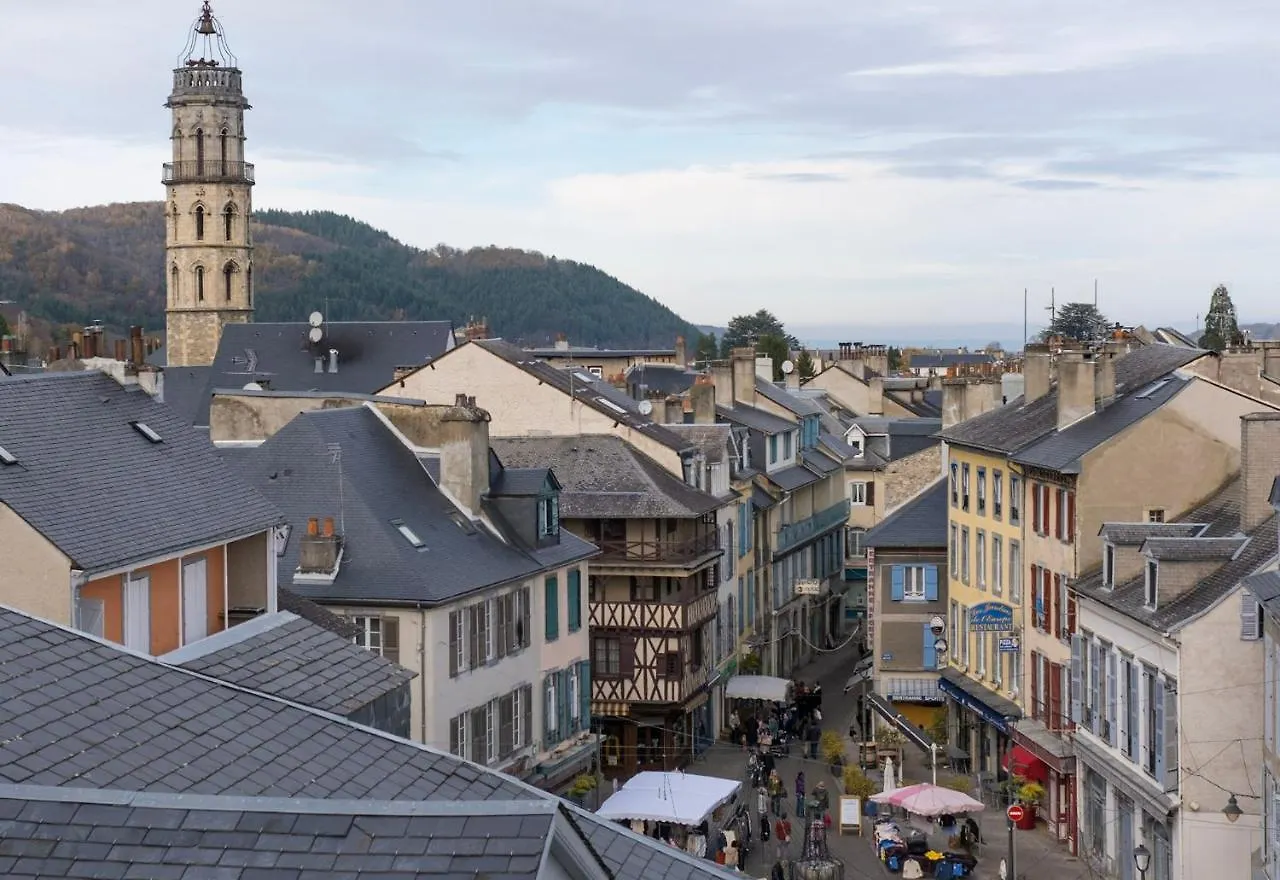 Apartment Grand Appartement T2 Avec Balcon Et Vue Bagneres-de-Bigorre